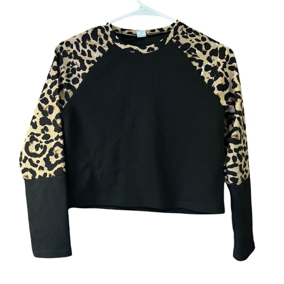 🦩5/$30🦩Girls Leopard Print Color Block Top - Picture 1 of 3
